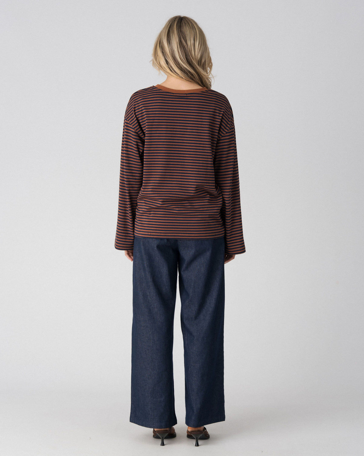 Back view of the Lenelly Lena oversized long sleeve striped tee in brown and navy