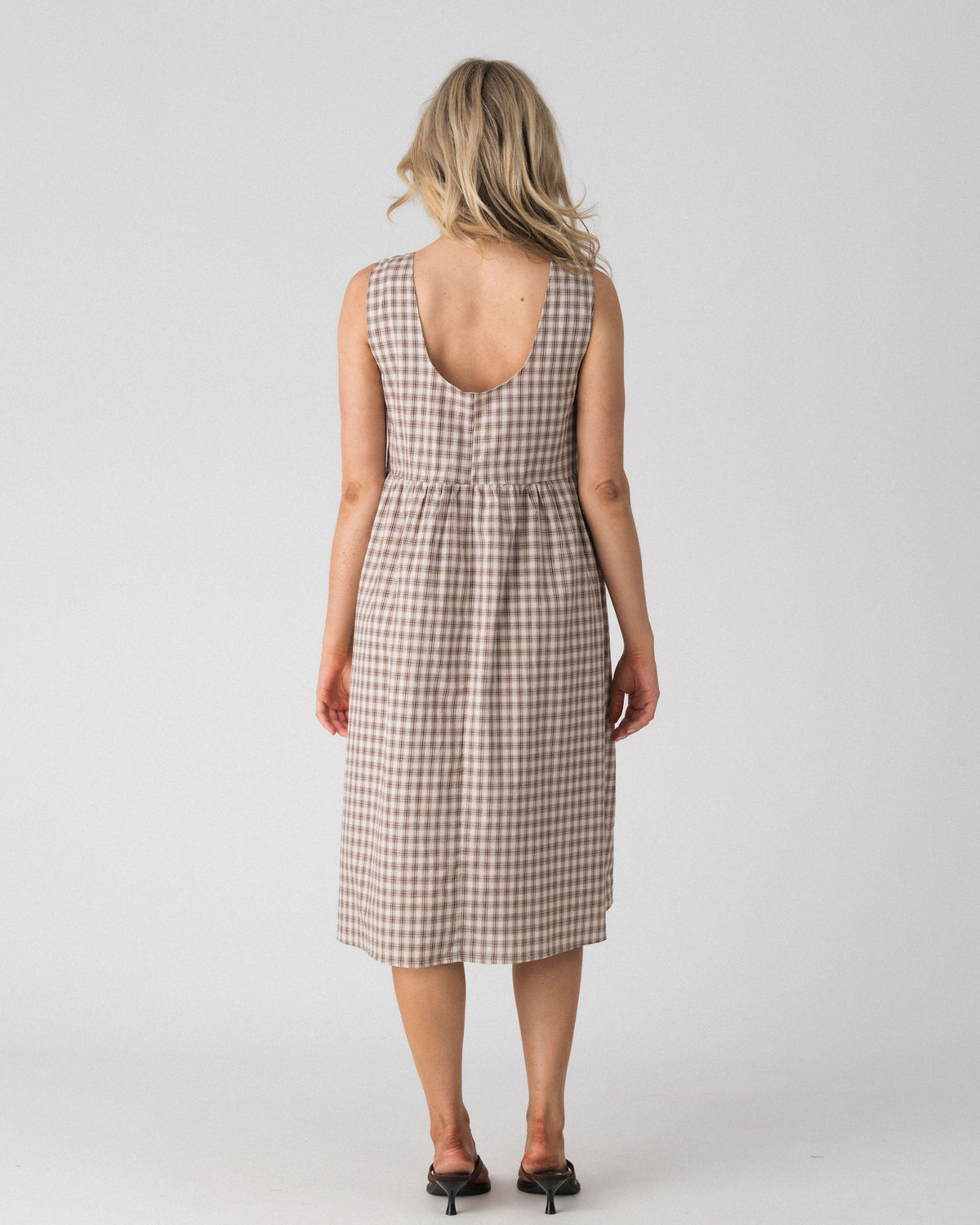 Back view of the Lenelly Nila plaid midi dress showing the scooped back neckline