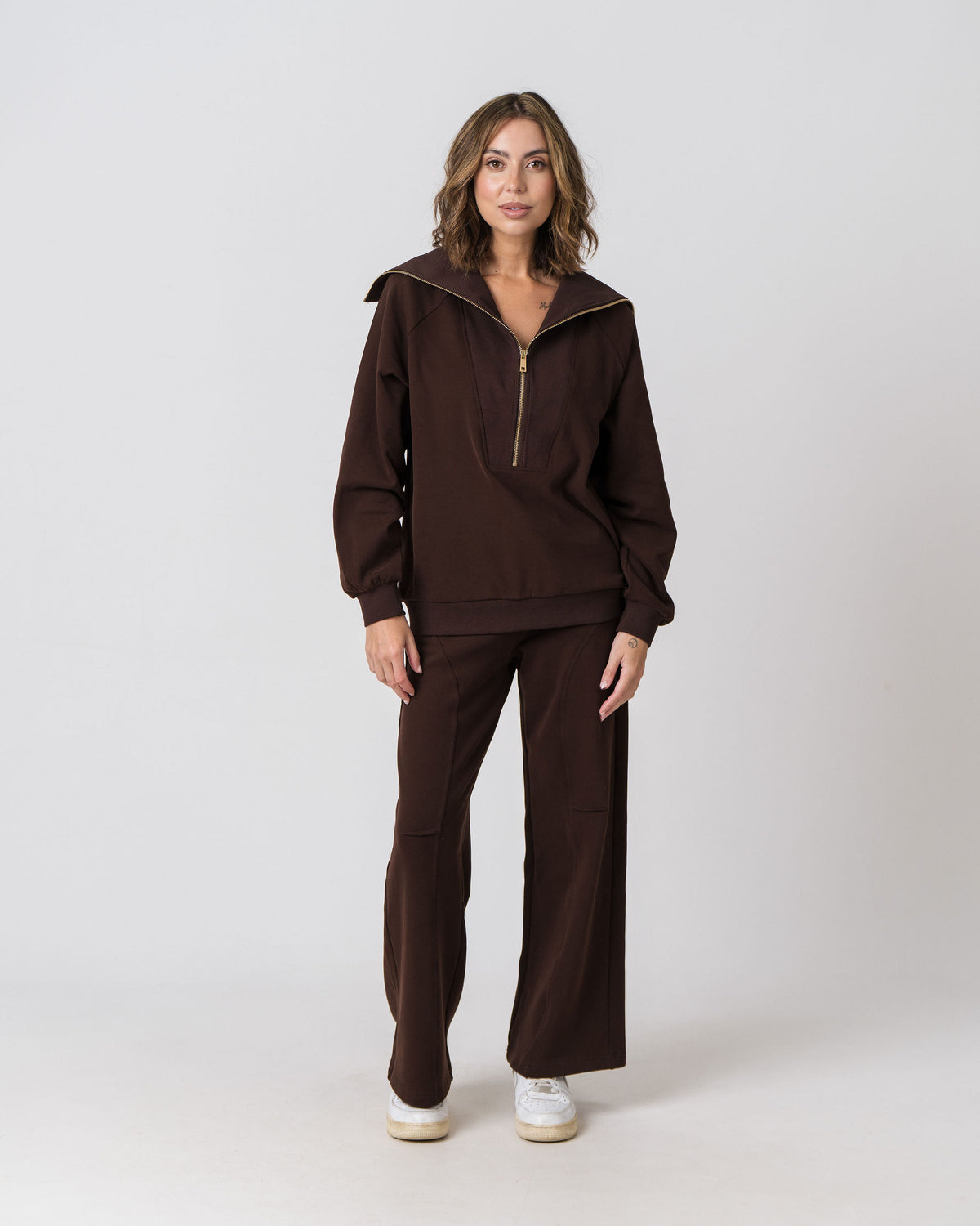 Lenelly Mish half zip nursing sweatshirt and matching sweatpants in chocolate, front view on a light studio background