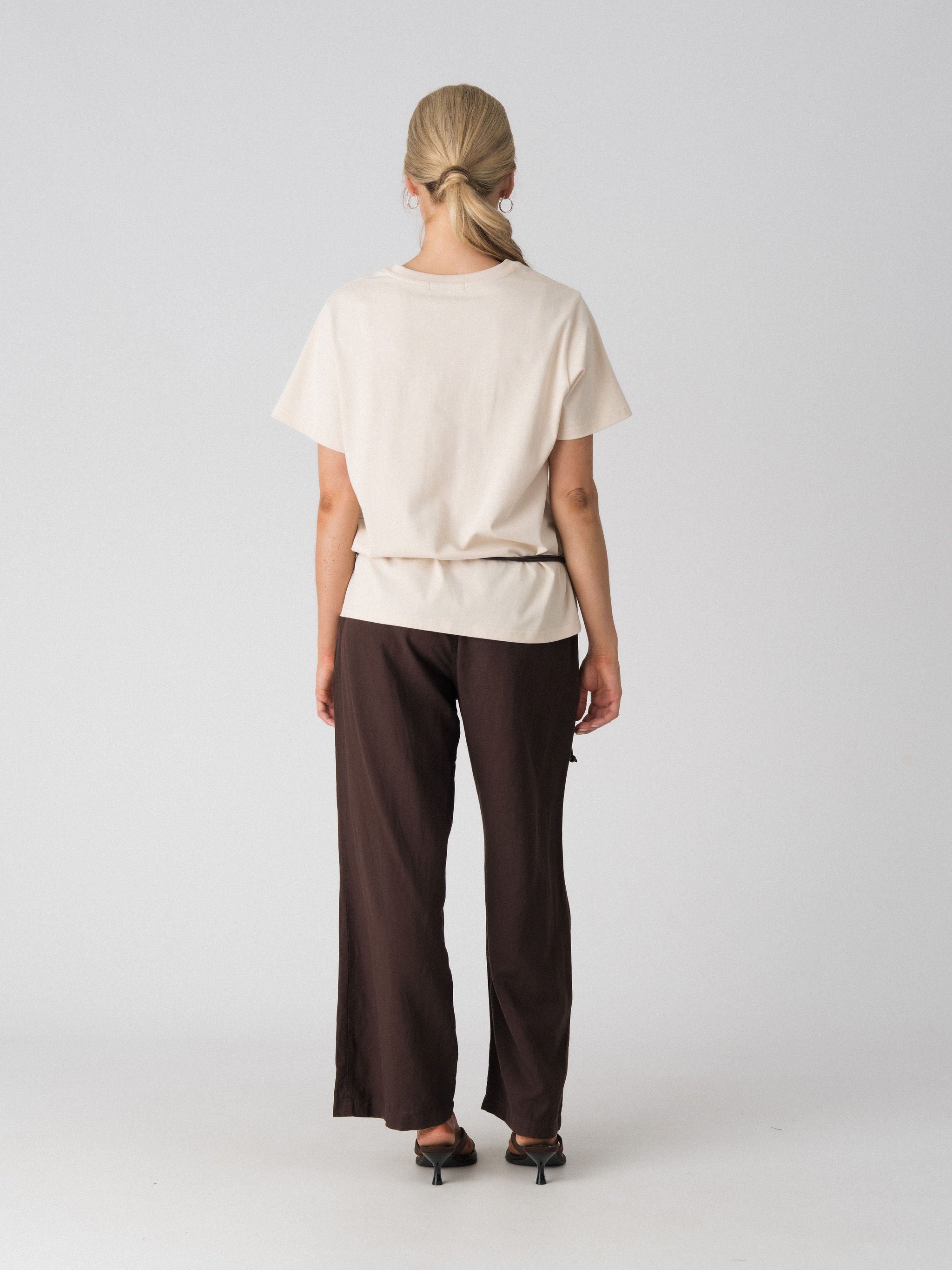 Back view of the Lenelly Avery V-neck nursing tee in sand