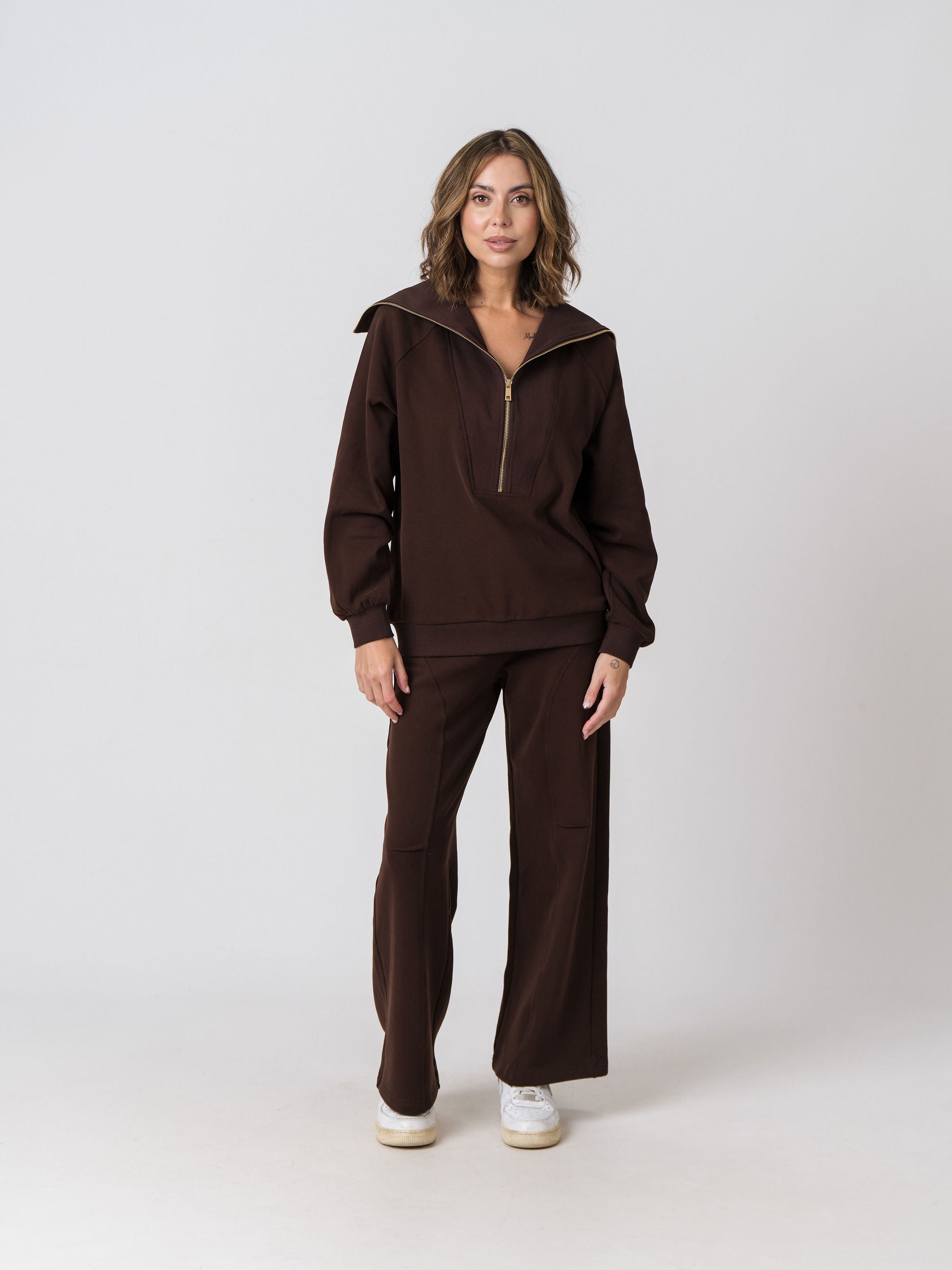 Lenelly Mish half zip nursing sweatshirt and matching sweatpants in chocolate, front view on a light studio background
